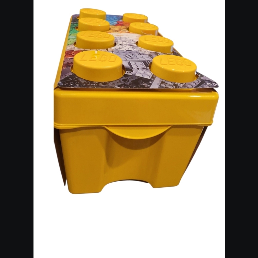 LEGO Classic Medium Creative Brick Box - Yellow, Red, Blue, Green - Picture 5 of 5